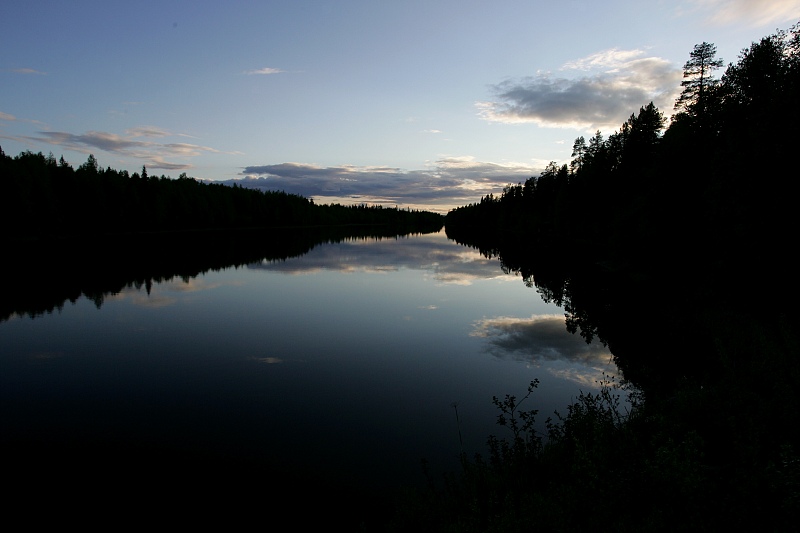 Aurinko laskee